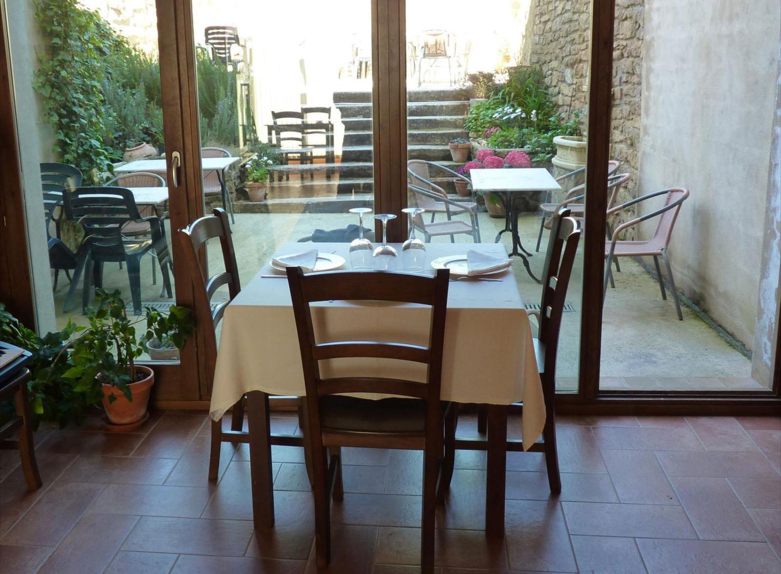 Hostal La Fuente Buera Exterior photo