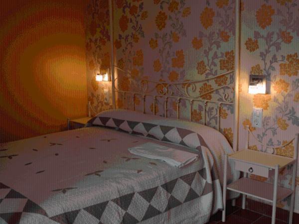 Hostal La Fuente Buera Exterior photo