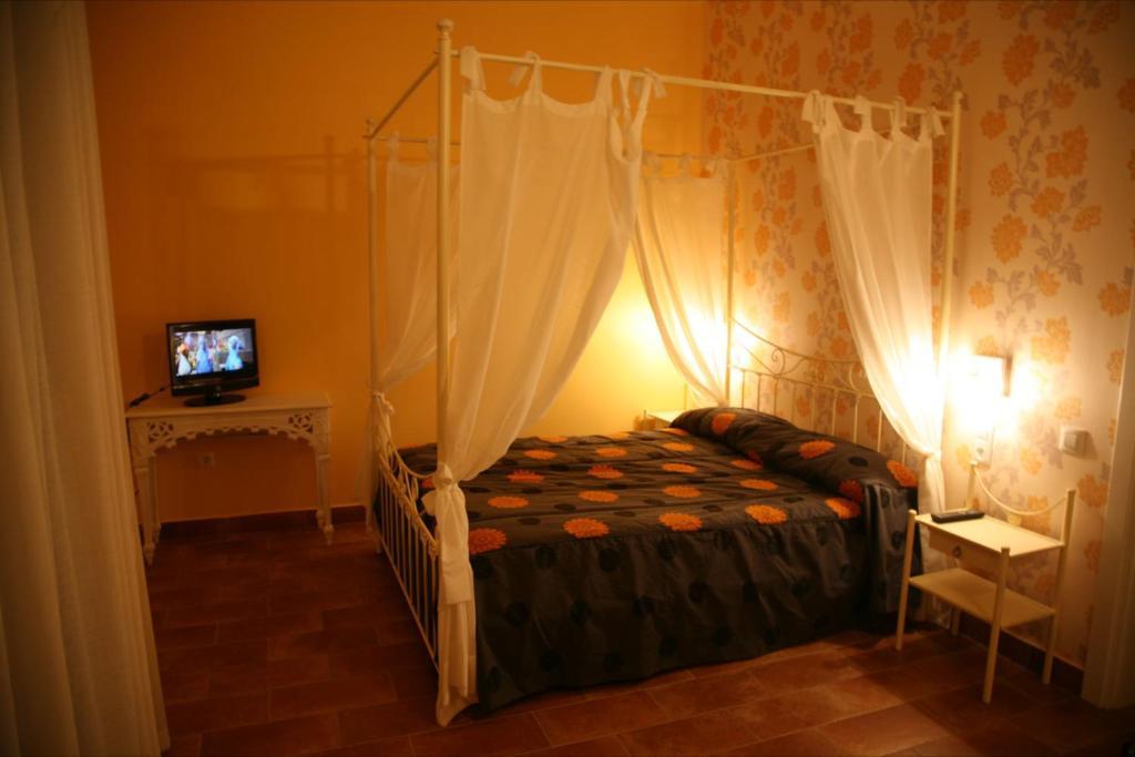 Hostal La Fuente Buera Exterior photo